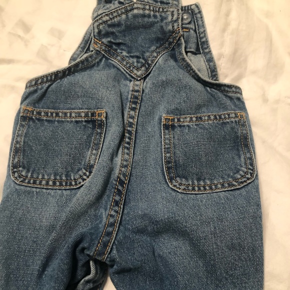 Adorable Old Navy baby girl denim jean overalls - Picture 6 of 7